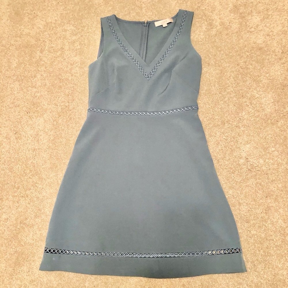Loft blue v neck dress - Picture 2 of 16